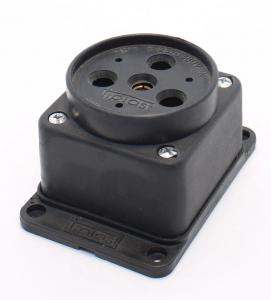 РОЗЕТКА 380В СТАЦИОНАРНАЯ КАУЧУК 3Р+Е 25А IP44 IEK 3104-306-0300